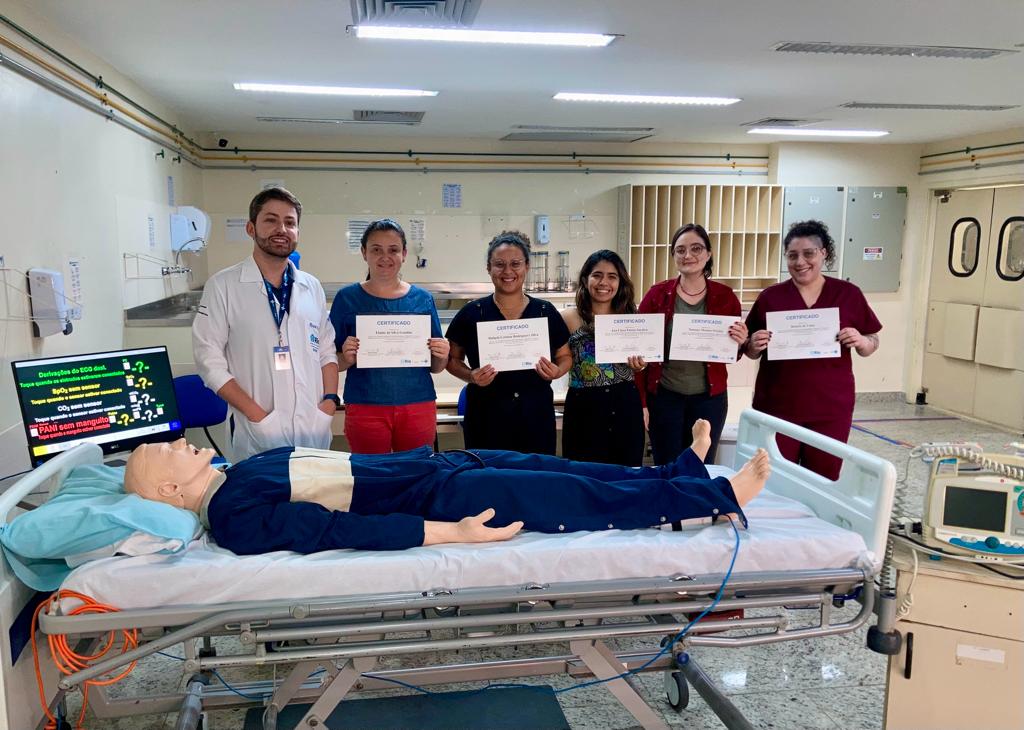 91ª Turma Do Curso de Suporte Avançado à Vida em Emergências no Hospital Souza Aguiar